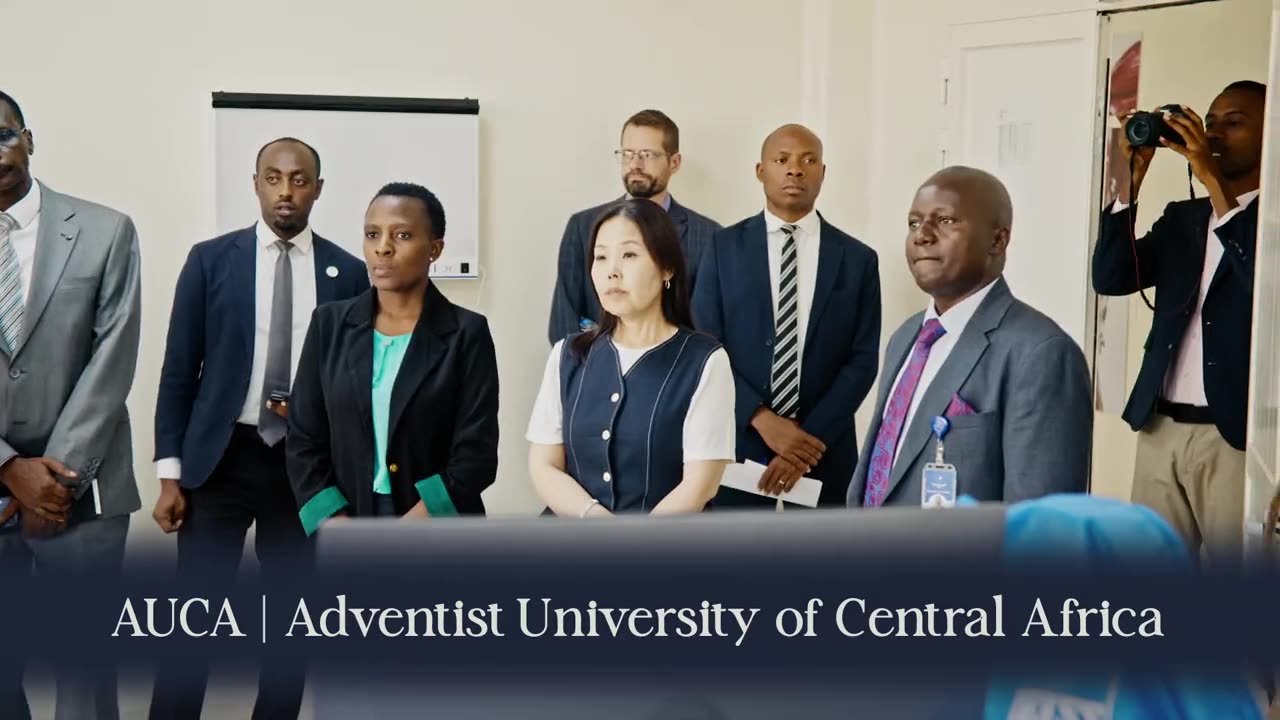 Delegation visit to a university in Rwanda